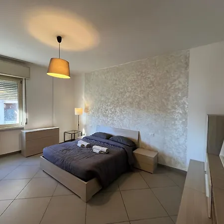 Modernita E Comfort, 150mq Penthouse 3 Bedr アパート ベルガモ